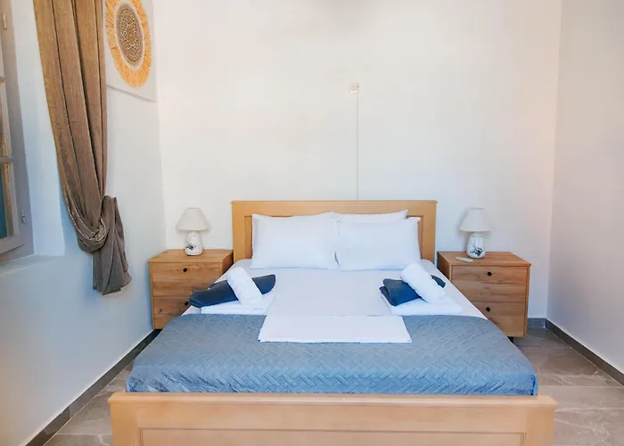 Be Crete - Erofili 하니아