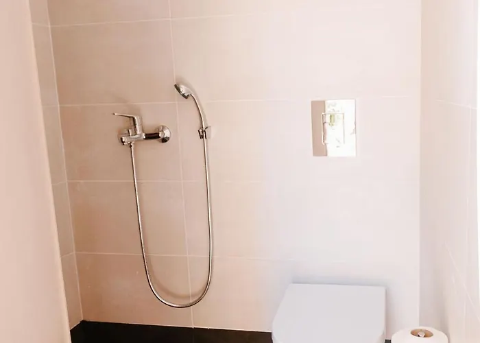 Be Crete - Erofili 하니아